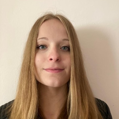 Viktoria Münzker (CEO)